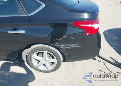 2017 Nissan Sentra S z USA, uszkodzony, nr VIN 3N1AB7AP2HY357316